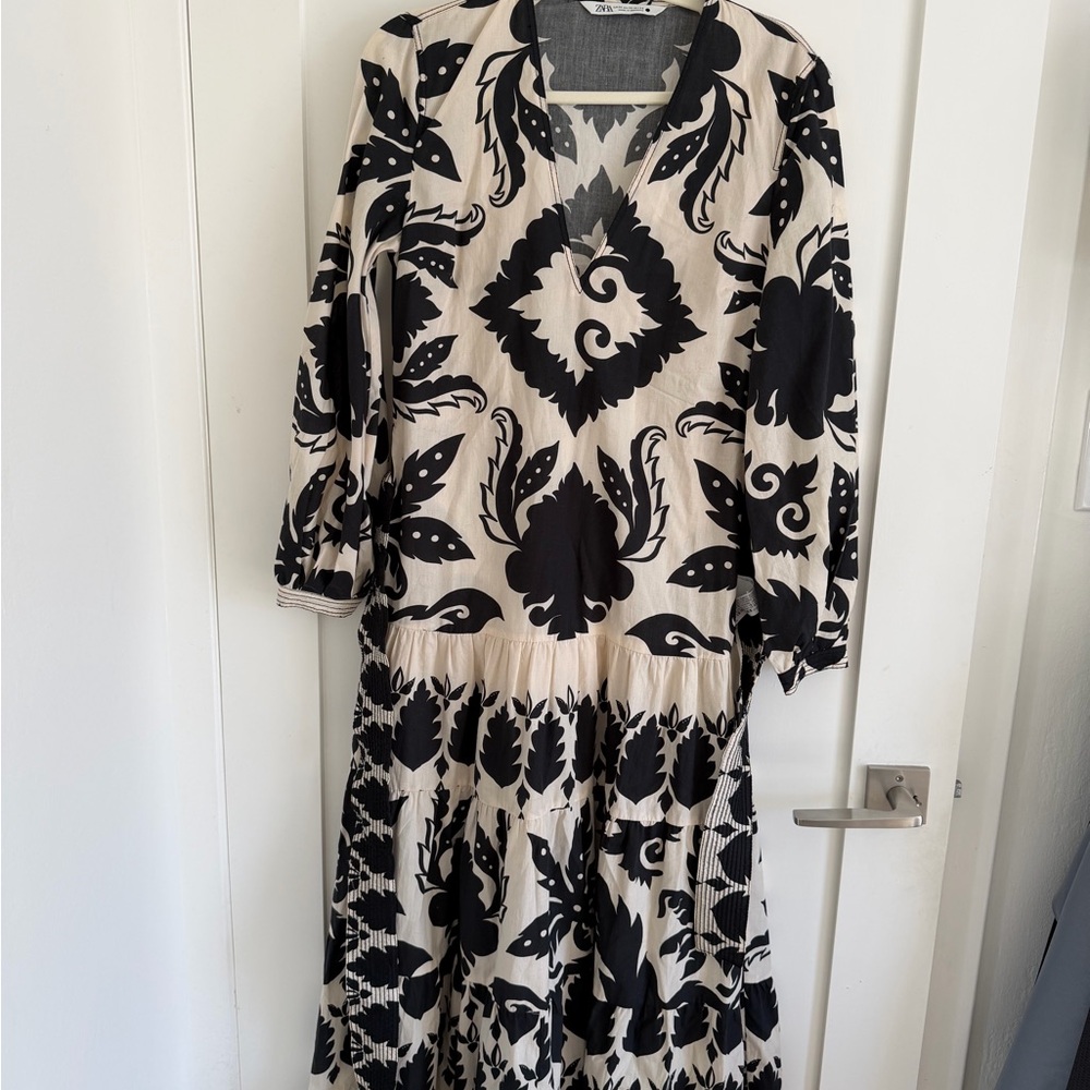 Zara Black and Cream Maxi Dress